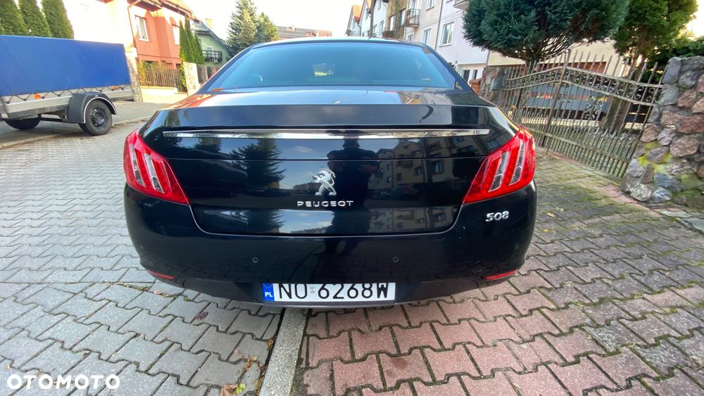 Peugeot 508 Hybrid4 - 11