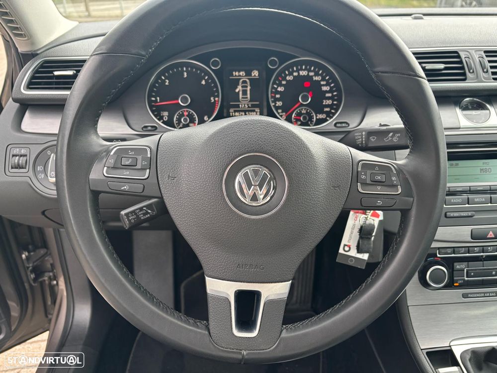 VW Passat 1.6 TDI BlueMotion - 11