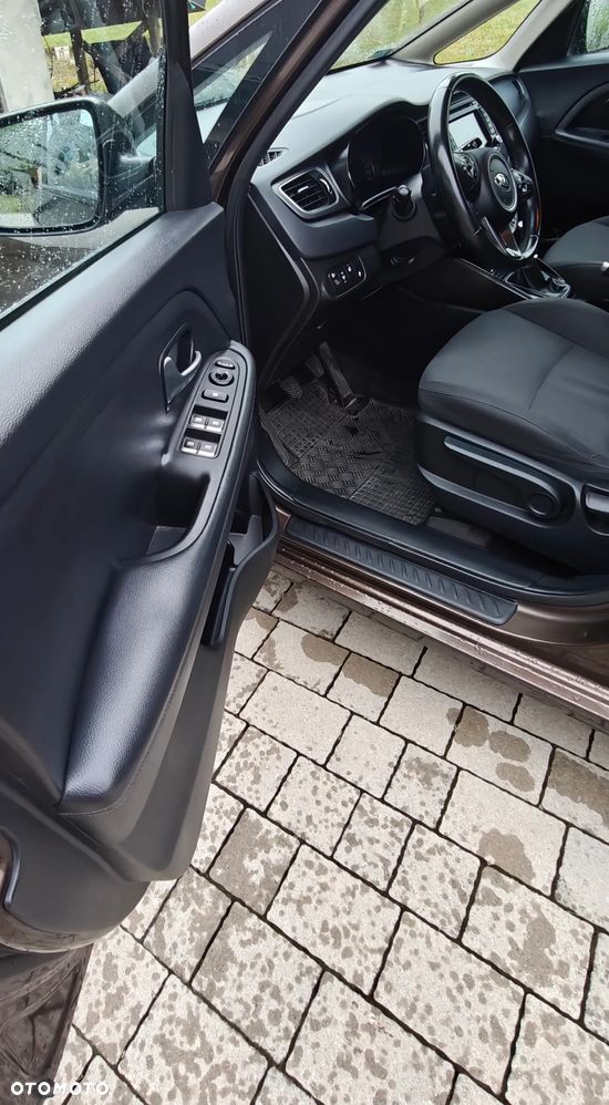 Kia Carens 1.7 CRDi M - 4