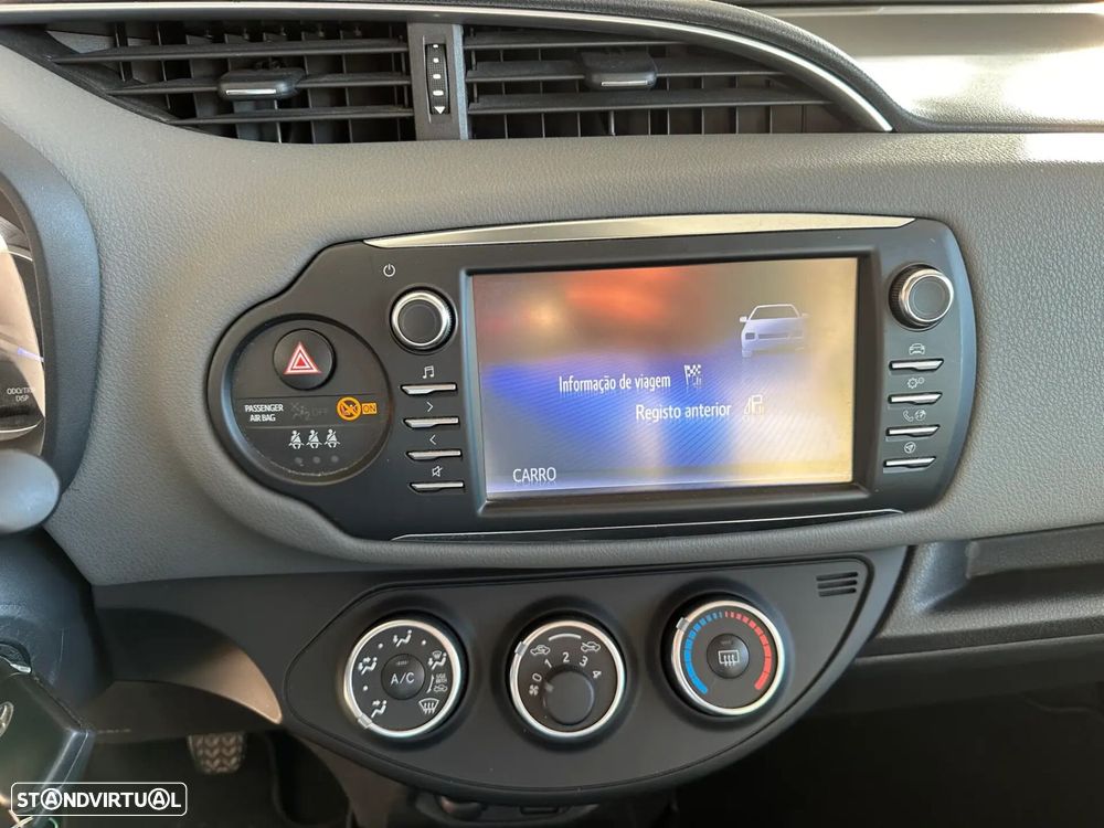 Toyota Yaris - 22