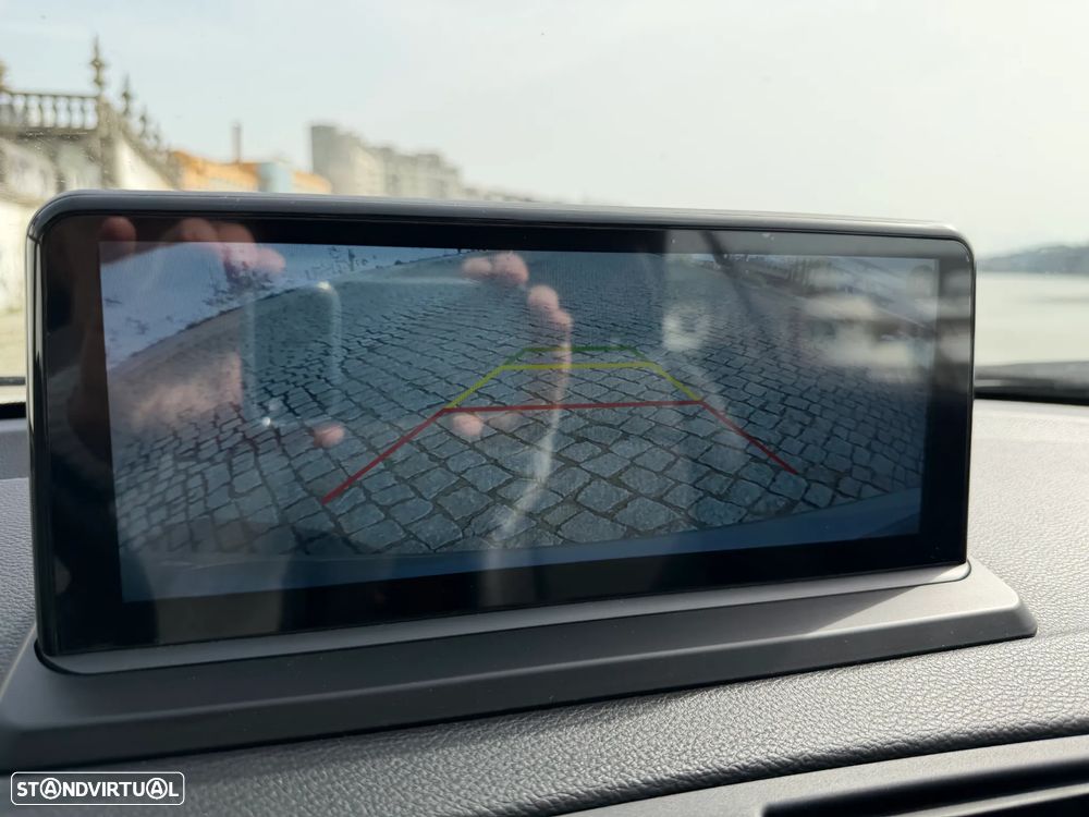 BMW 118 d Limited Edition Lifestyle c/ M Sport Pack - 19