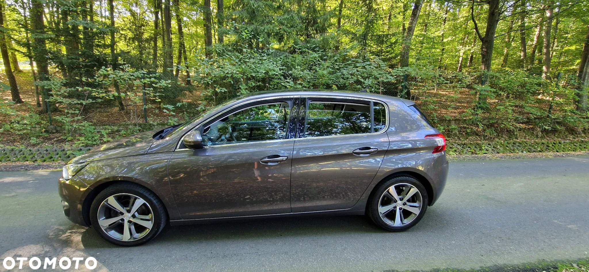 Peugeot 308 1.2 PureTech Allure S&S - 8