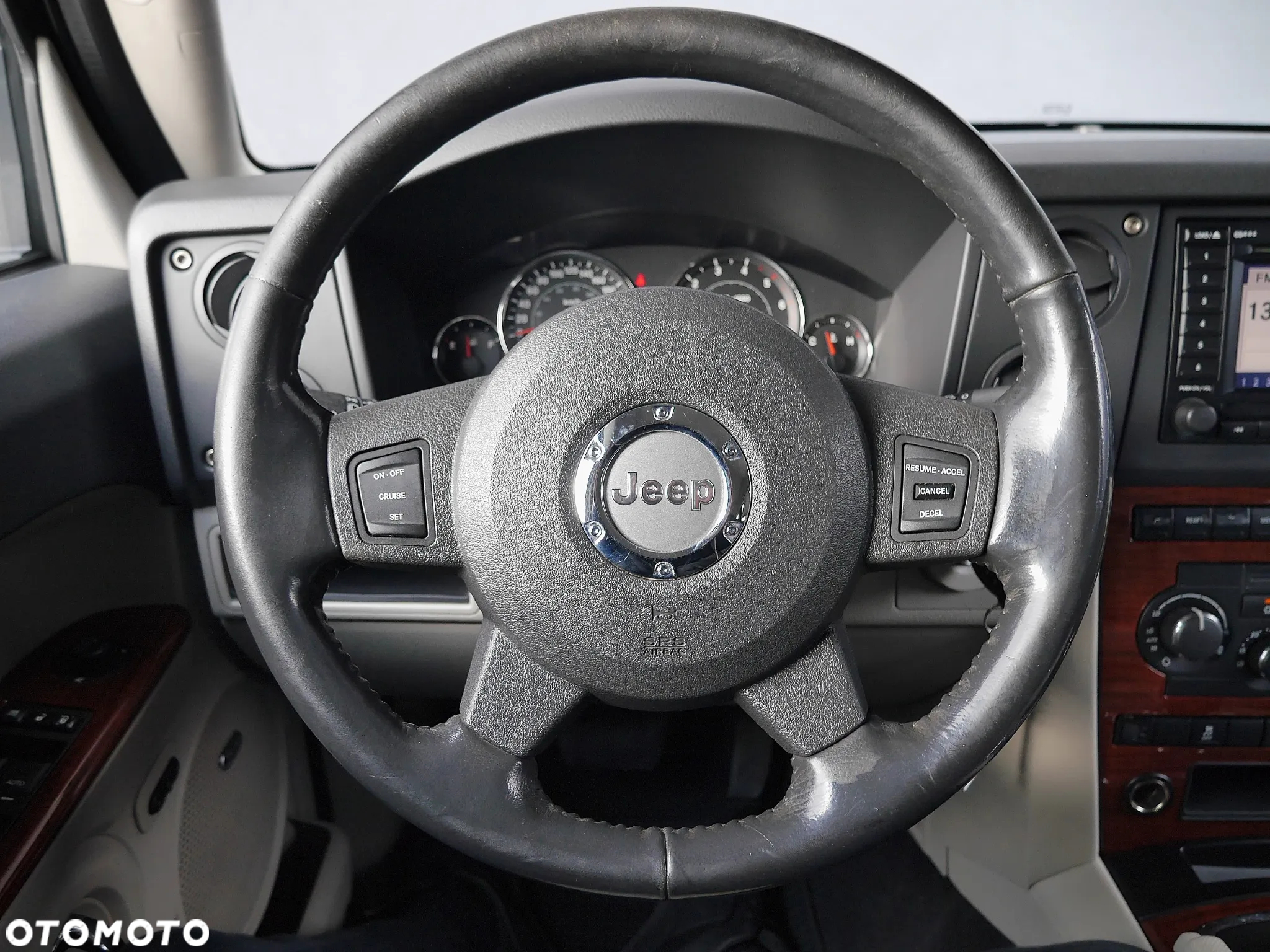 Jeep Commander 3.0 CRD Limited - 13
