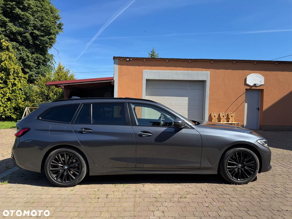 BMW Seria 3 318d mHEV - 9