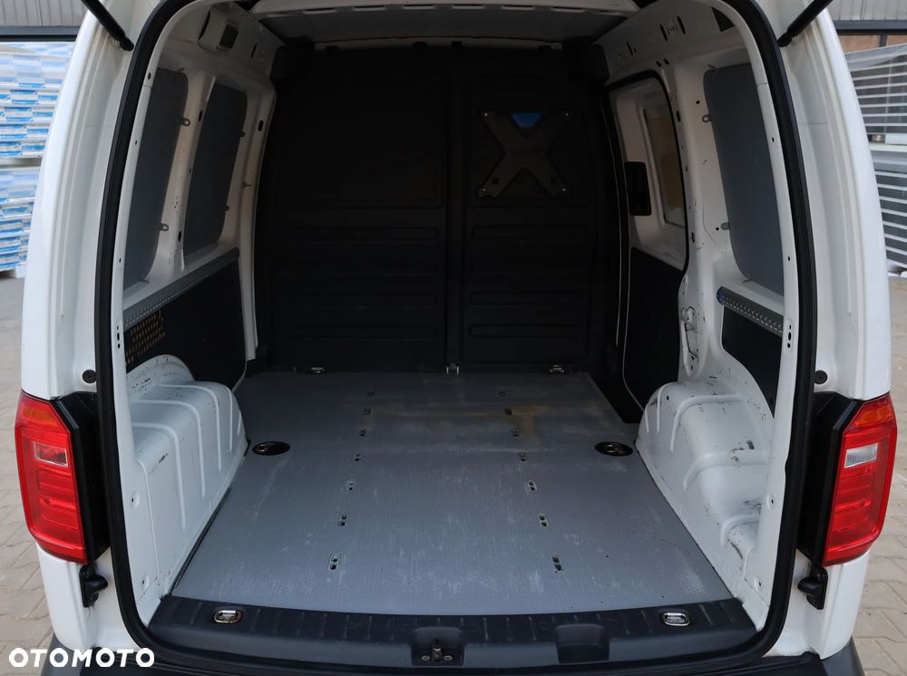 Volkswagen Caddy - 27