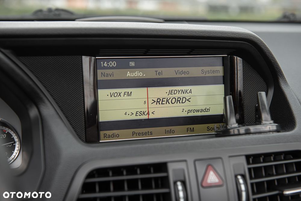 Mercedes-Benz Klasa E 350 CGI BlueEFFICIENCY 7G-TRONIC Avantgarde - 20