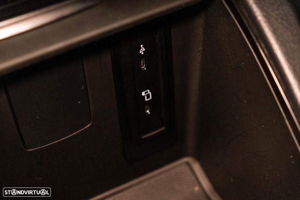 Mercedes-Benz EQV 300 Longo - 34