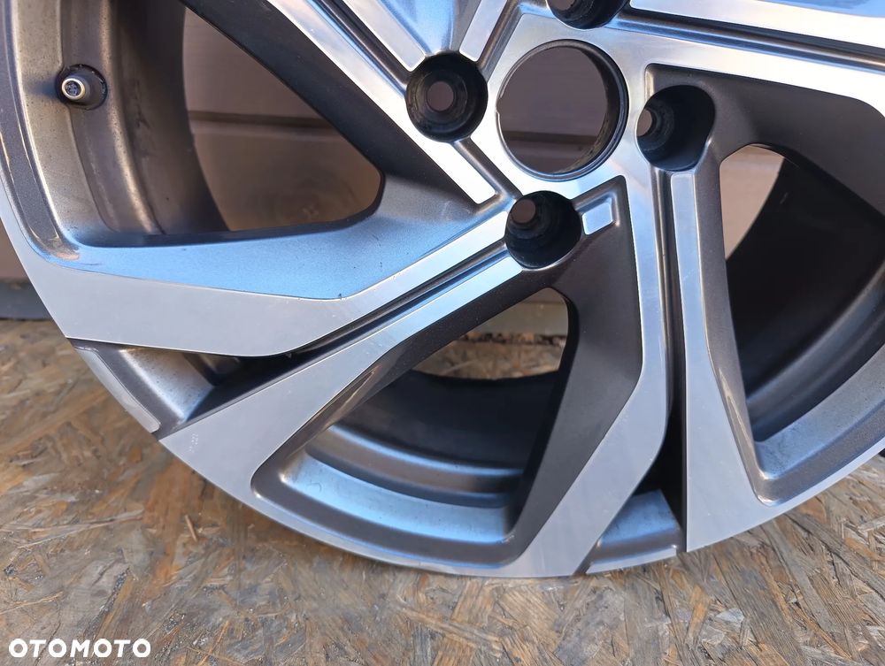 Felga Aluminiowa Renault Clio 4 IV RS 7x17 ET37 - 4