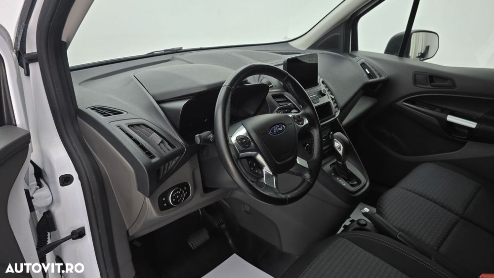 Ford Transit Connect - 13