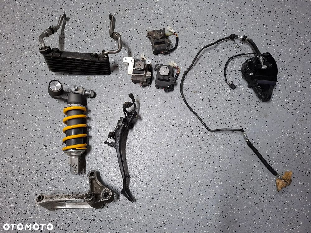 Suzuki GSXR 1000 K7 K8 amortyzator wysprzęglik exup chłodnica stóka - 1