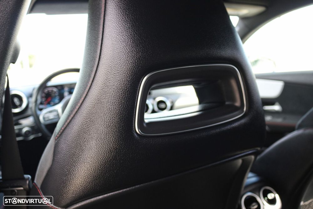 Mercedes-Benz A 250 e AMG Line - 39