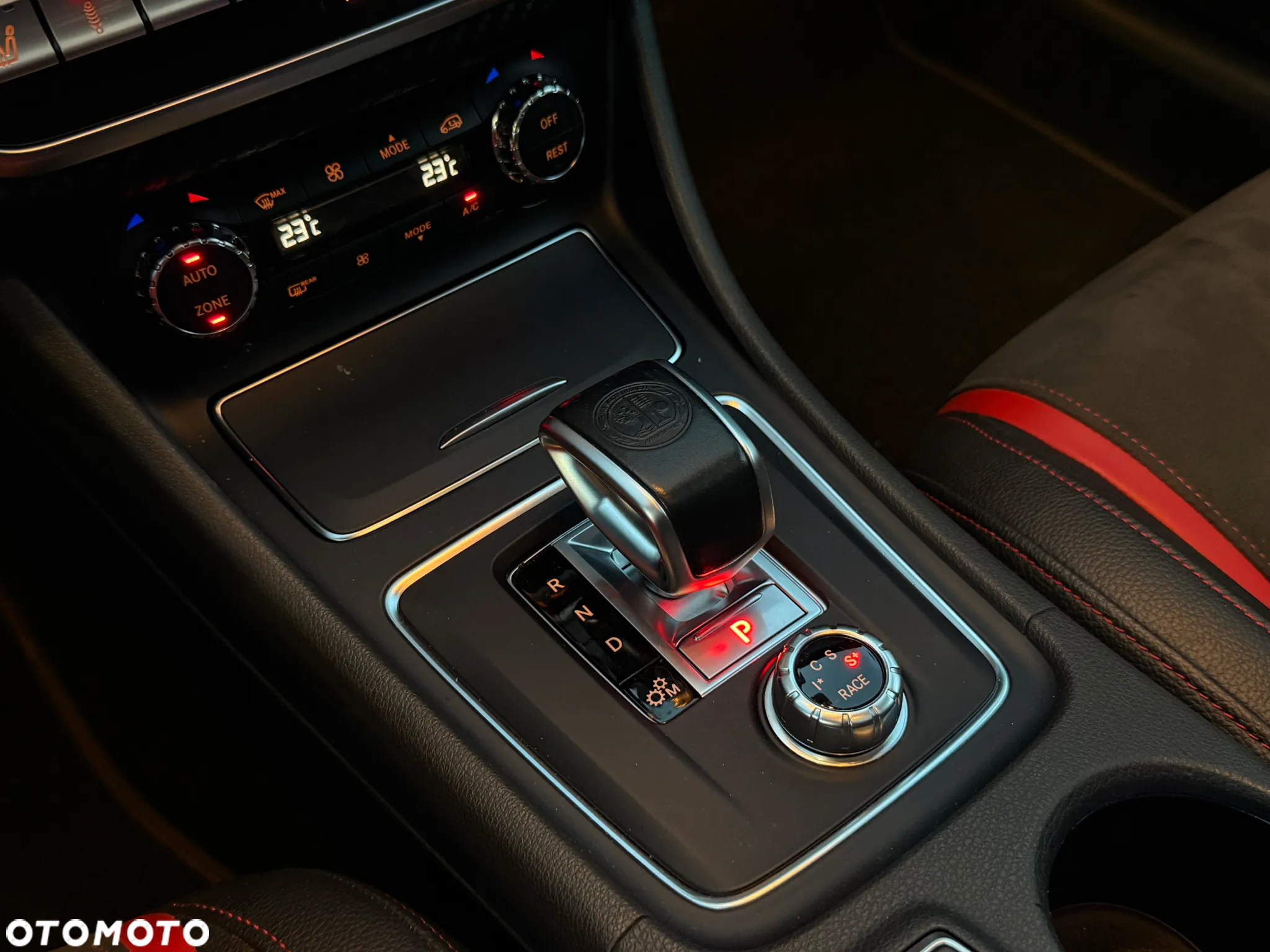 Mercedes-Benz Klasa A AMG 45 4-Matic - 34