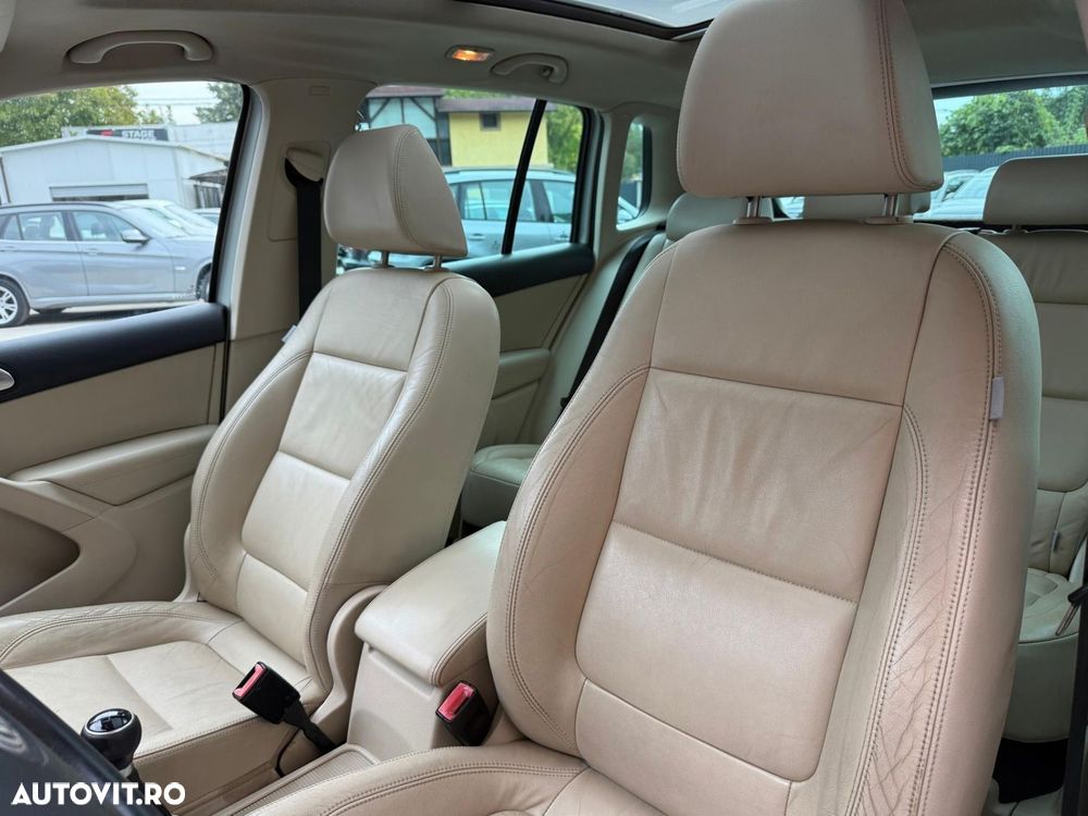 Volkswagen Tiguan 2.0 TDI DPF BlueMotion Technology Sport & Style - 8