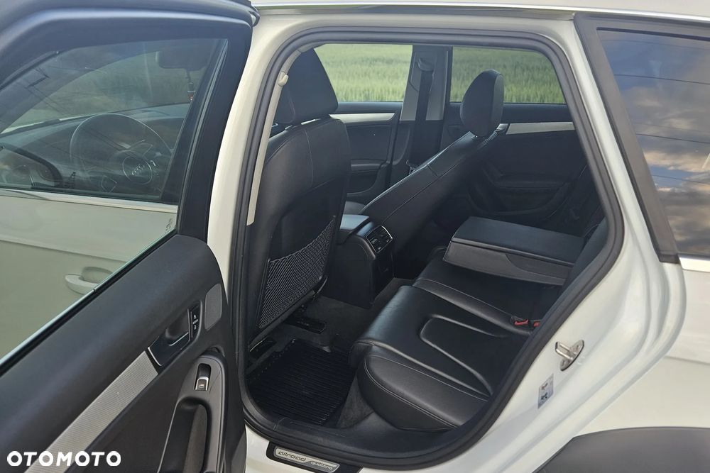 Audi A4 Allroad - 14