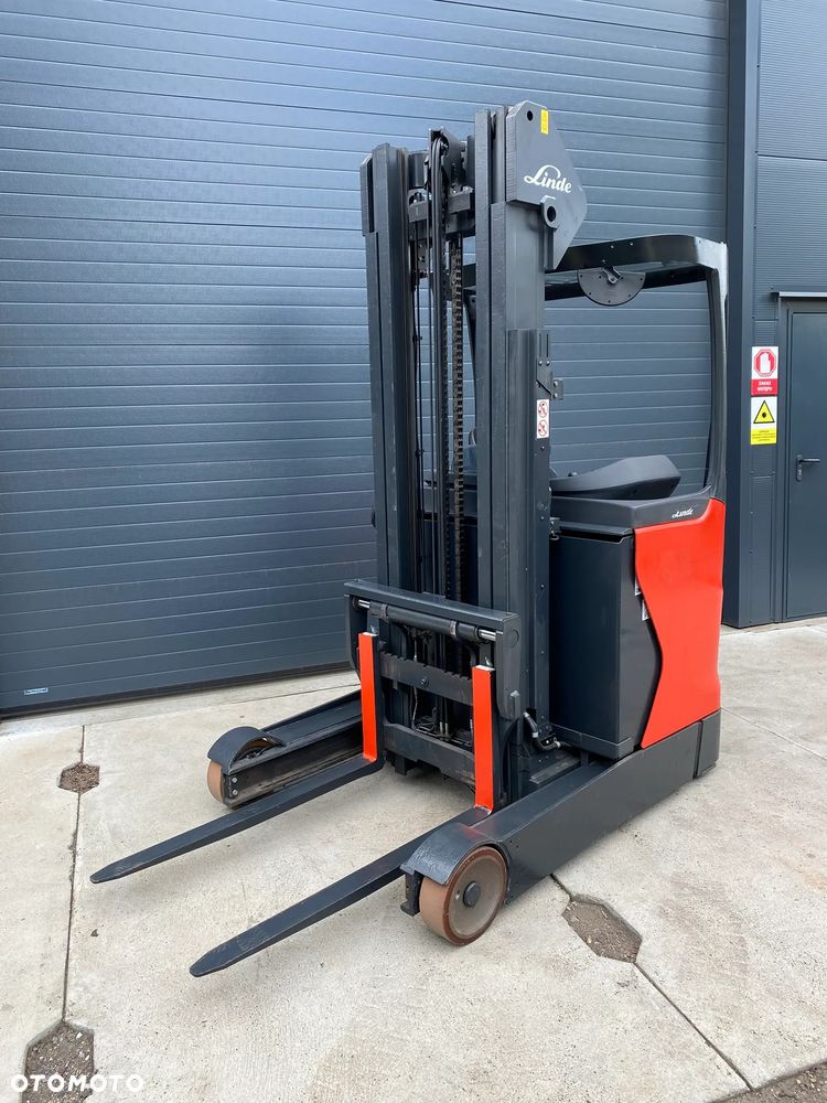 Linde R16 Reach truck wózek wysokiego składowania NOWA bateria - 2