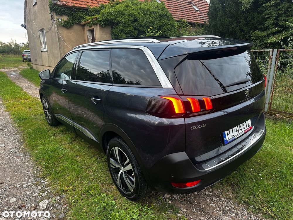 Peugeot 5008 PureTech 130 EAT8 Stop & Start Allure Pack - 4