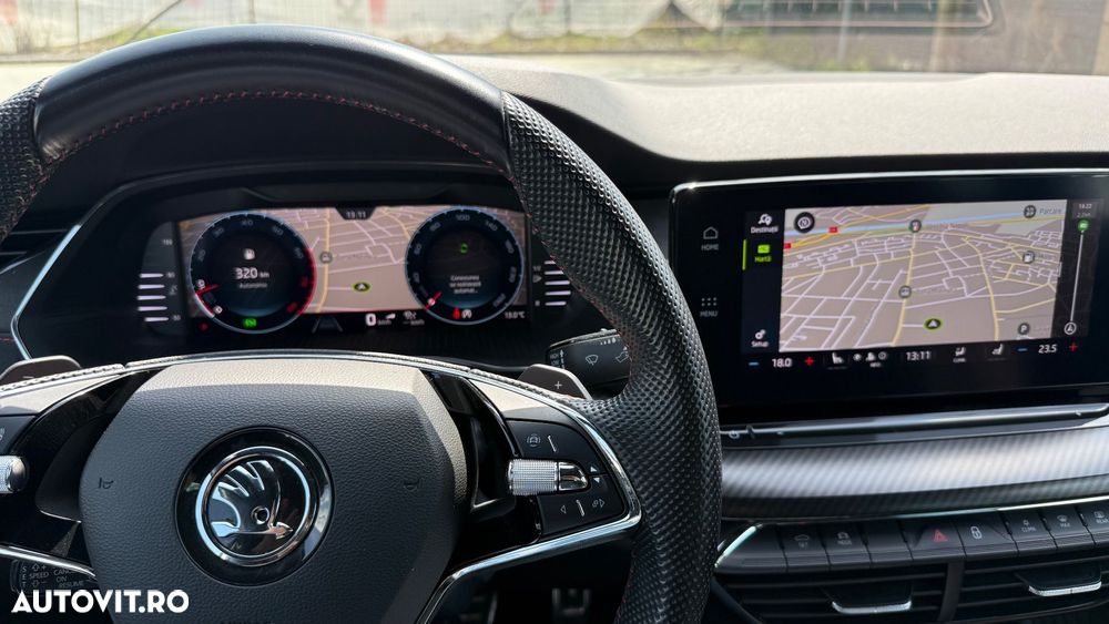 Skoda Octavia 2.0 TSI DSG RS - 6