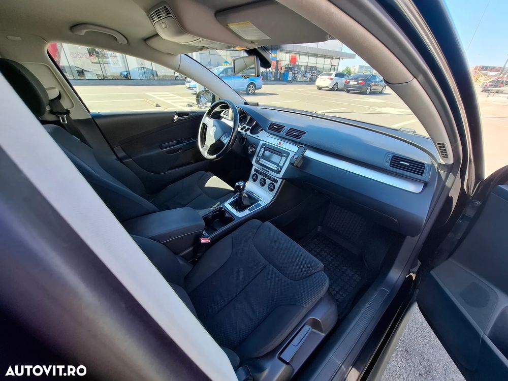Volkswagen Passat - 8