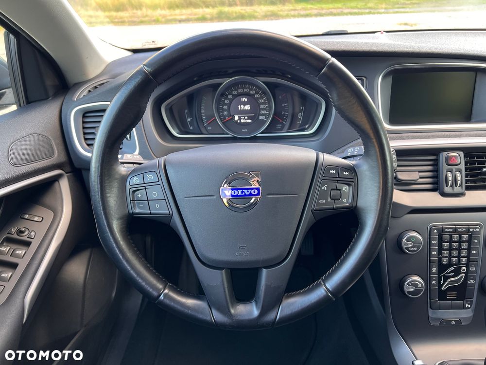 Volvo V40 D2 Kinetic - 26