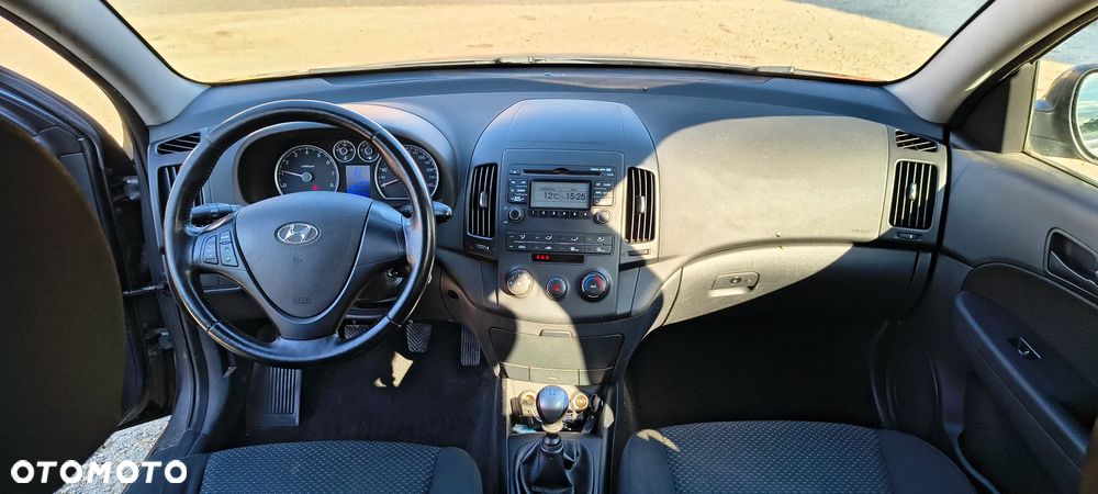 Hyundai i30 1.4 Classic + - 8