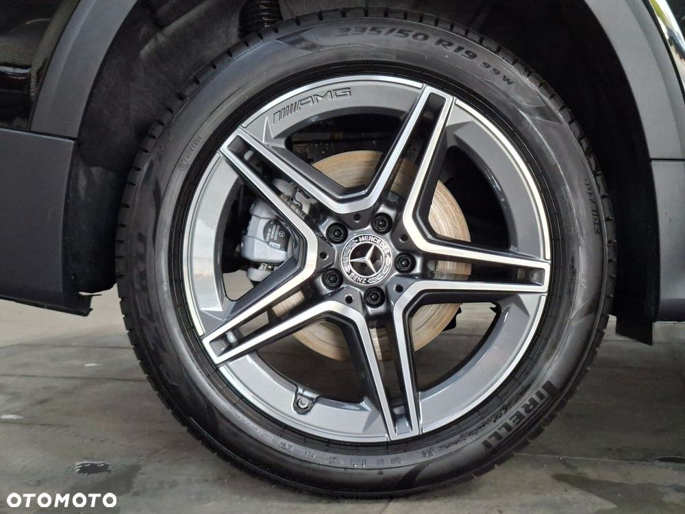Mercedes-Benz GLB - 8