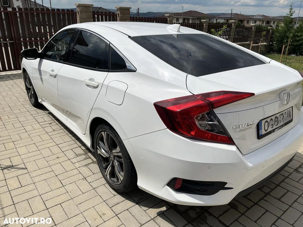 Honda Civic 1.5 VTEC Turbo CVT Elegance Navi - 13