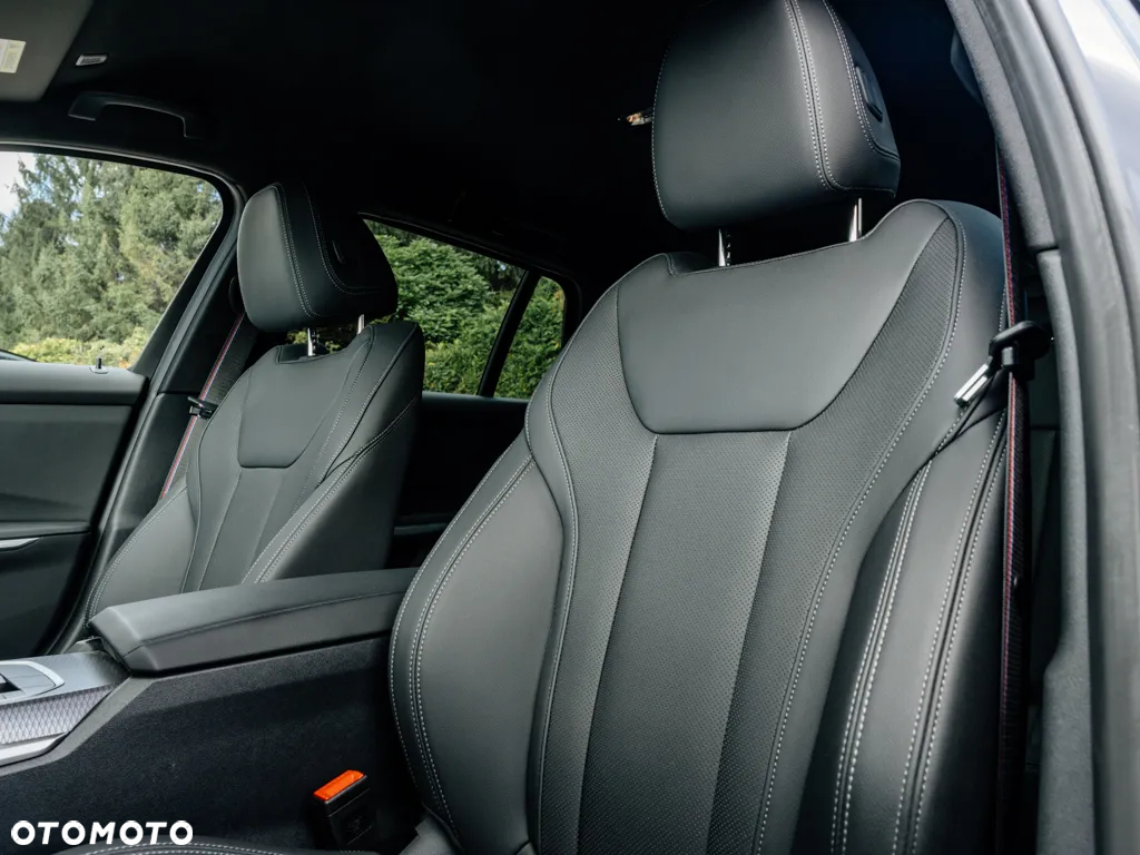 BMW Seria 3 320d Touring xDrive - 11
