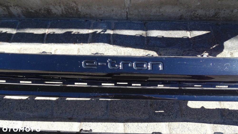 AUDI Q8 E-TRON S-LINE 4KE - zderzak przedni - 4
