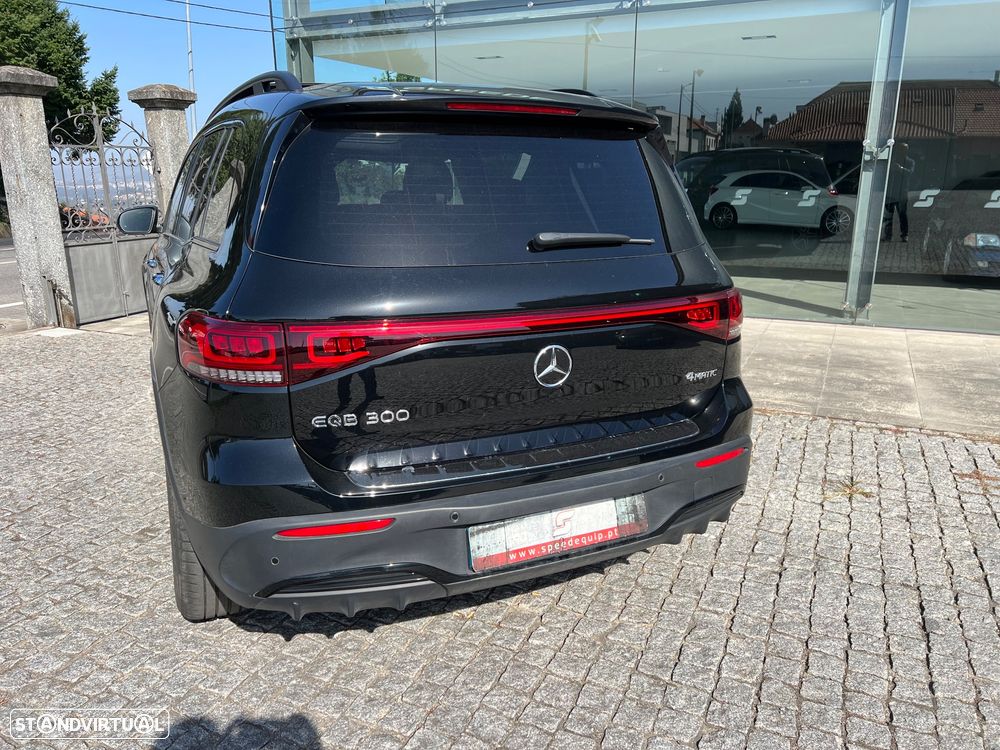 Mercedes-Benz EQB 300 4Matic AMG Line - 4