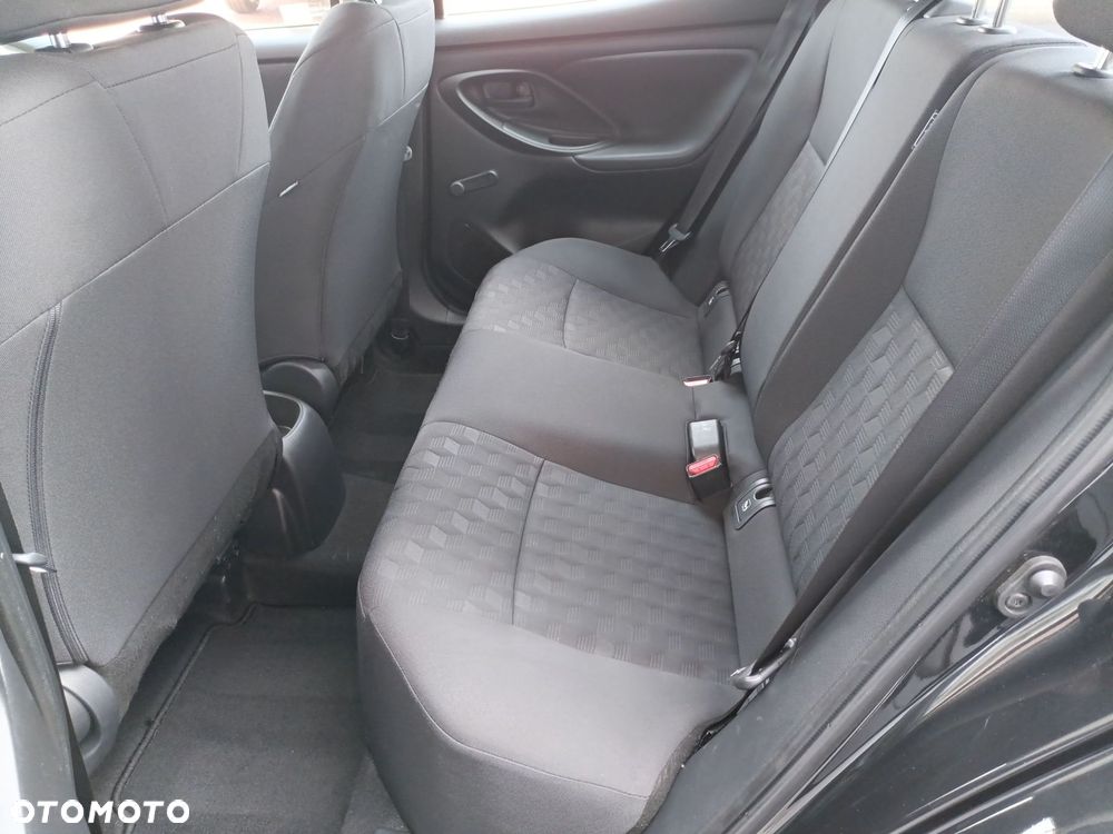 Toyota Yaris 1.5 Active - 12