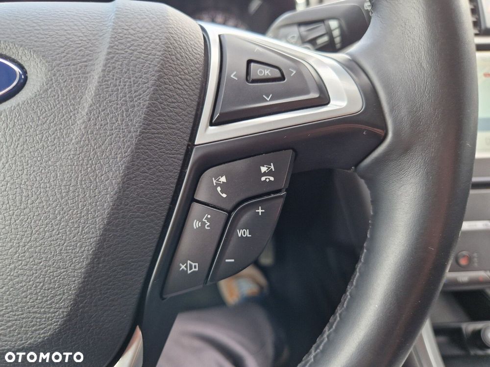 Ford Mondeo 2.0 TDCi Bi-Turbo Titanium PowerShift - 24