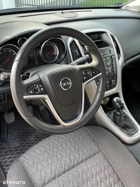 Opel Astra - 9