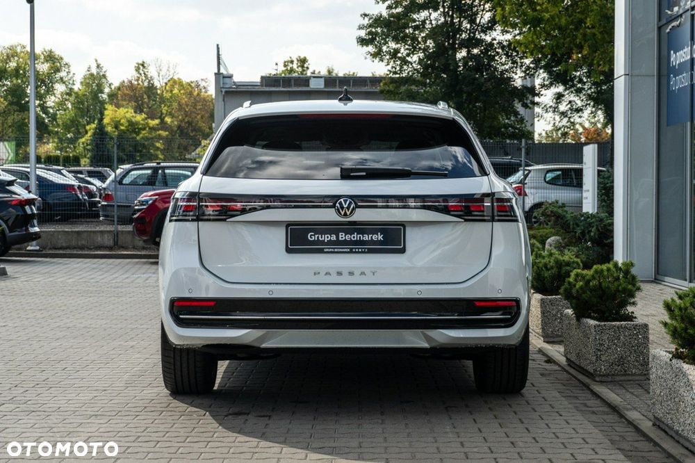 Volkswagen Passat - 8