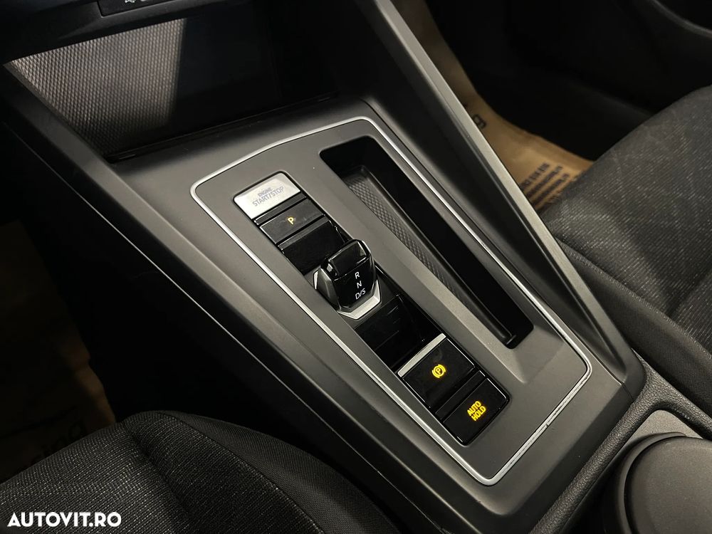 Volkswagen Golf 1.5 eTSI MHEV 150CP DSG Life - 23