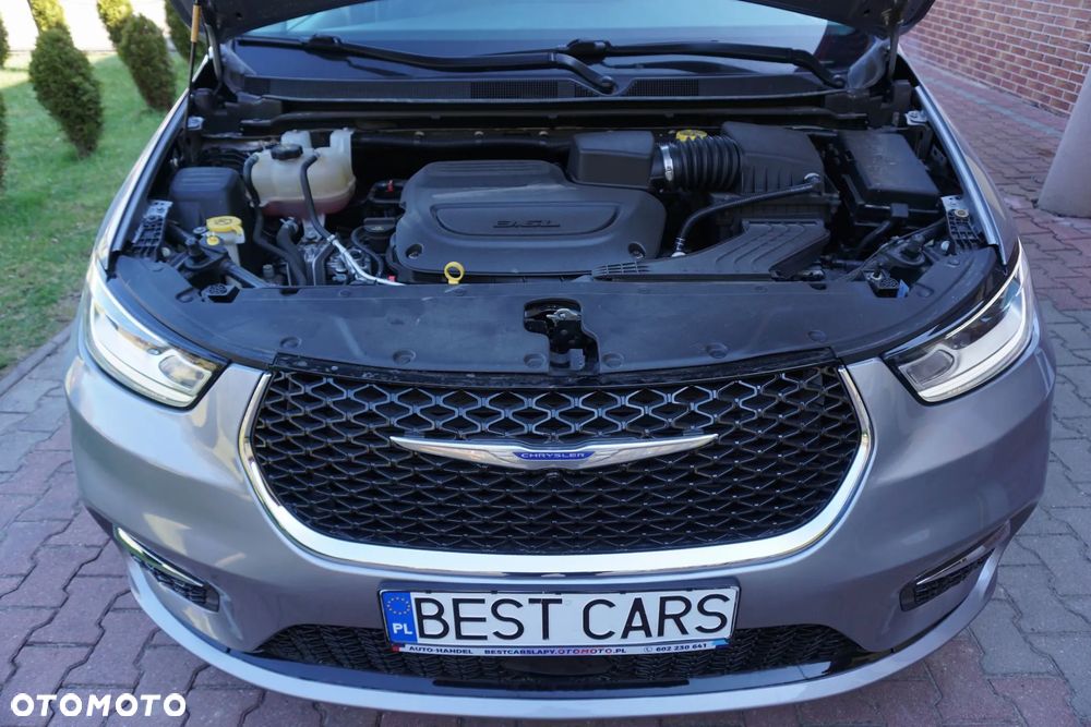 Chrysler Pacifica - 30