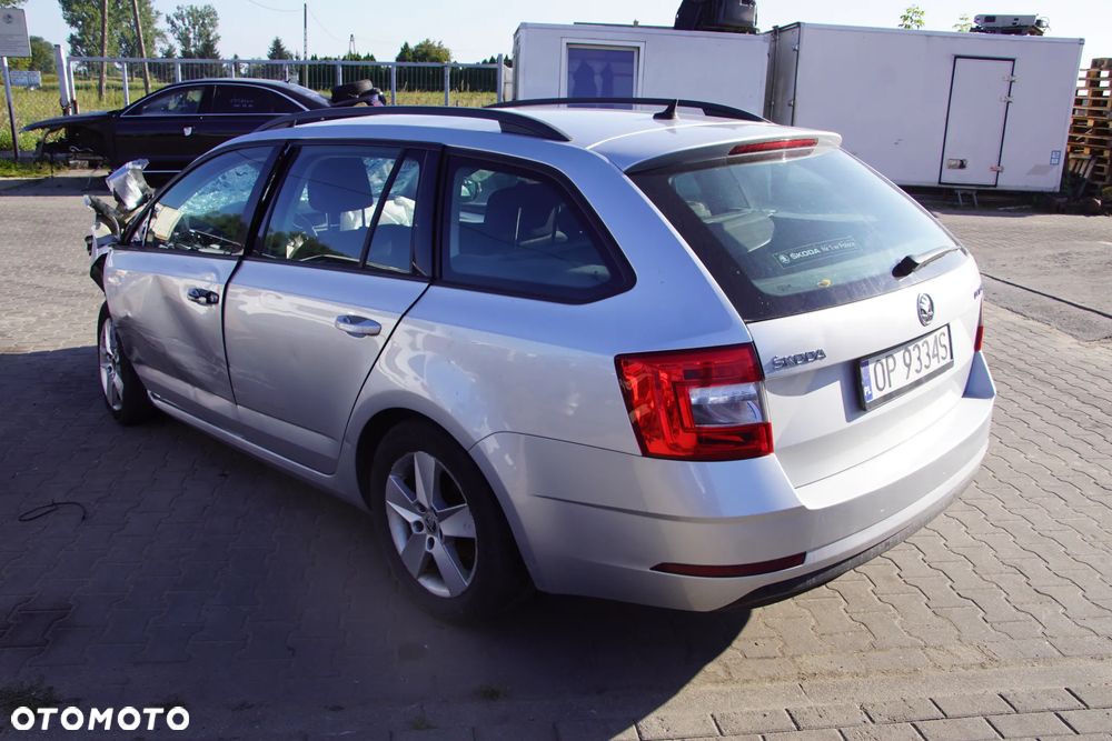 Auto na części - Skoda Octavia III Lift 1.6 TDI 115 KM DGTE TKV LA7W 2019R Silnik Skrzynia Drzwi Błotnik Zderzak Klapa Lampa Lusterko Klamka Szyba Deska Kokpit Sterownik Moduł Czujnik Licznik Panel Kierownica - 5
