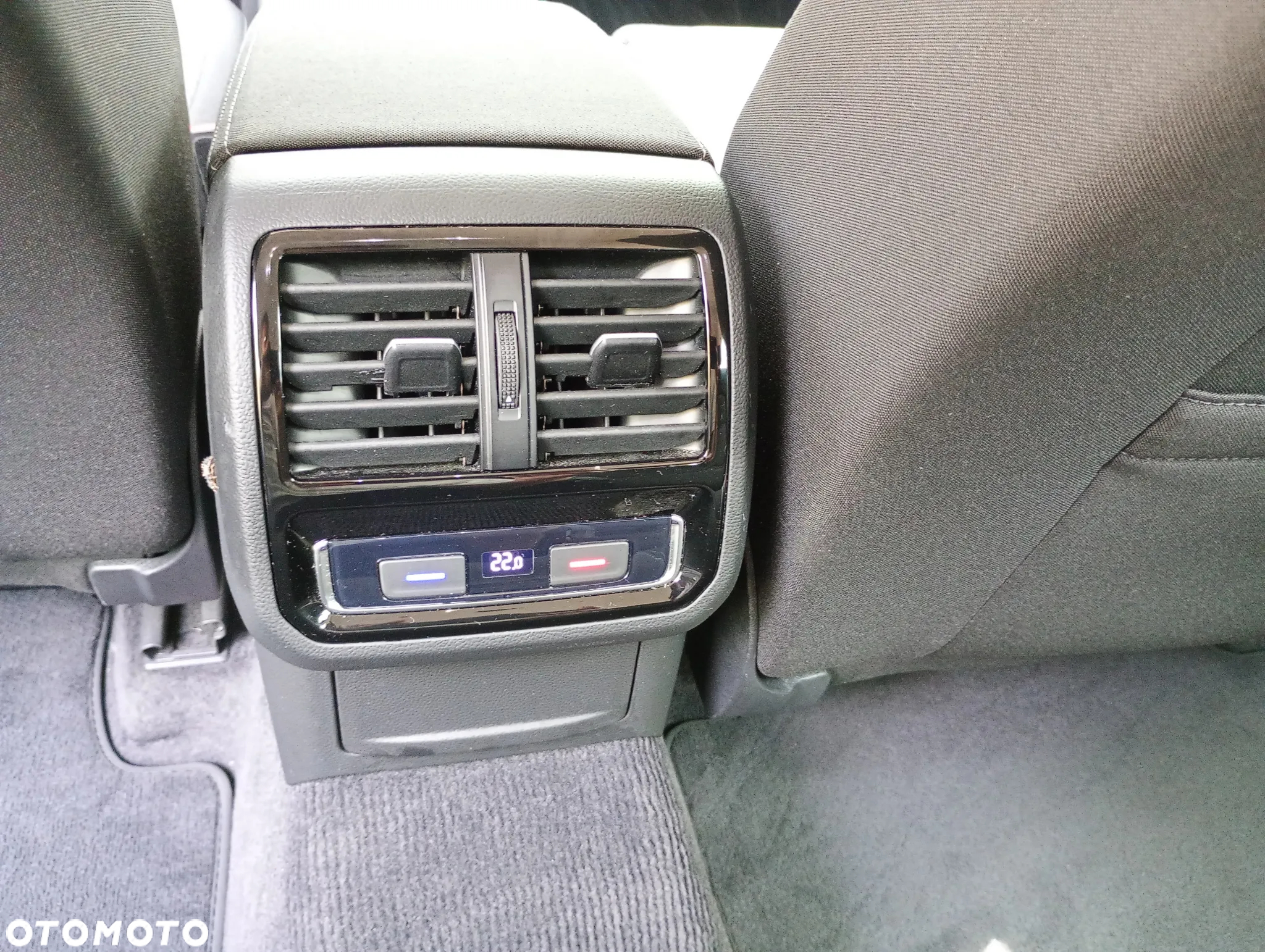 Volkswagen Passat - 5