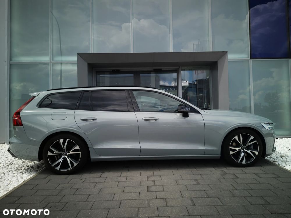 Volvo V60 B4 D Ultimate Dark - 5
