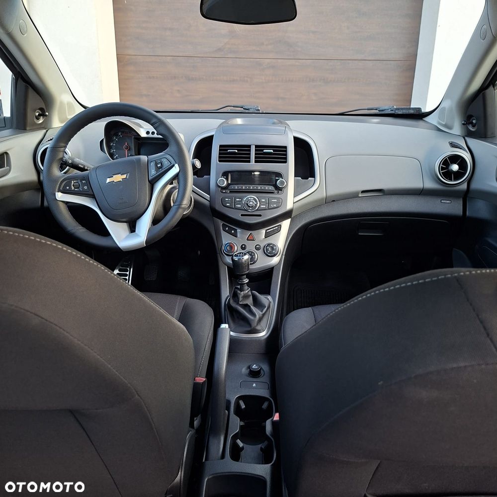Chevrolet Aveo 1.2 LT - 13