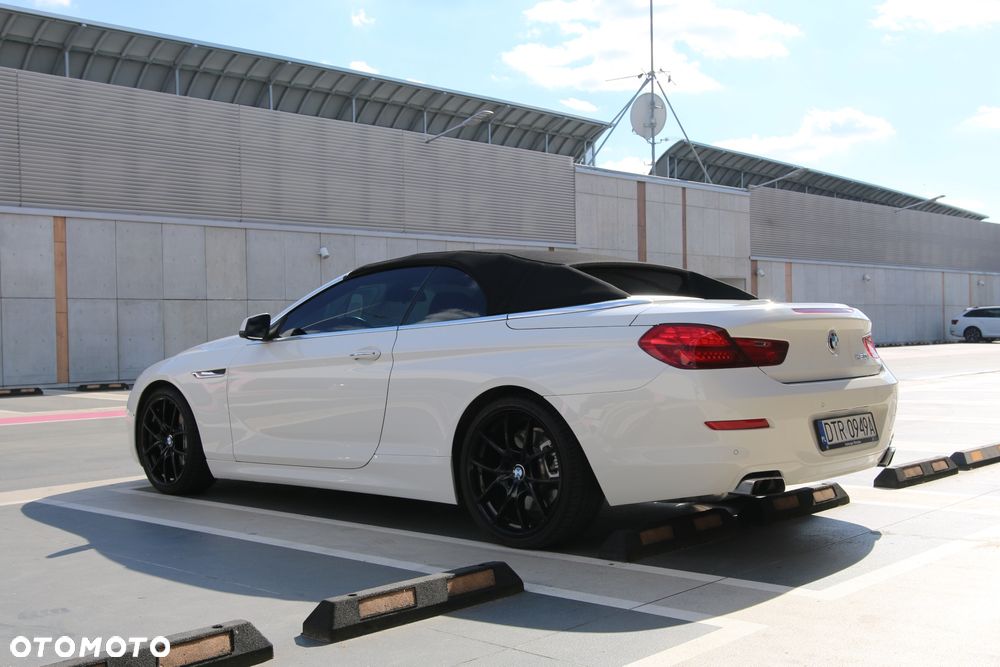BMW Seria 6 650i - 15