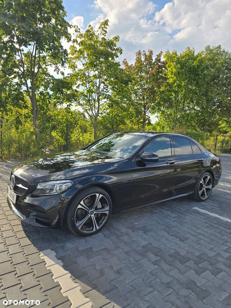 Mercedes-Benz Klasa C 300 e 9G-TRONIC - 37