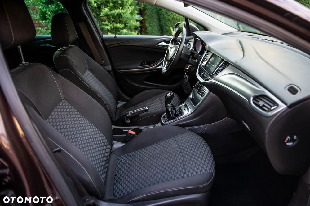 Opel Astra 1.4 Turbo Edition - 37