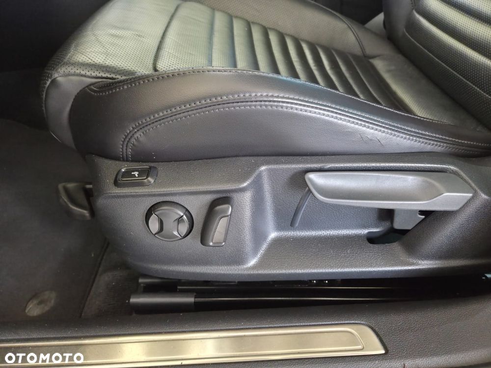Volkswagen Passat 1.8 TSI BMT Highline DSG - 9