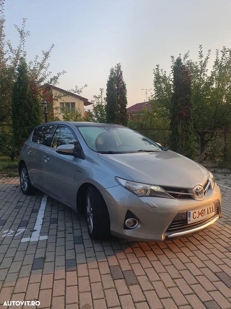 Toyota Auris - 2