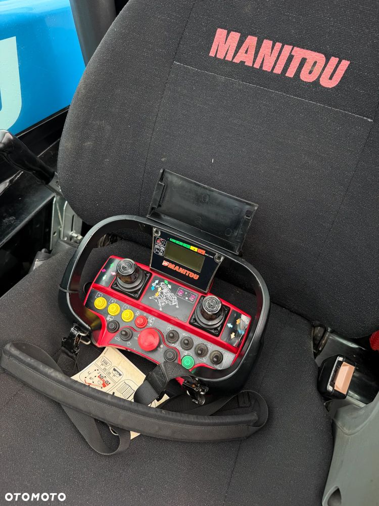 Manitou MRT 1840 Ładowarka Teleskopowa Obrotowa ROTO Dźwig Zwyżka 18 metrów wysuw. 4 tony Udźwig! Maszyna nie różni się od Nowej z Salonu! 2022rok, 1600 mtg.  Pilot zdalnego sterowania! Widły.  Aktualna DEKRA 2027 rok. skręt 4 koła KRAB. Auto-poziomowanie! małe gabaryty maszyny. Mała waga a potężny zasięg i udzwig! Pełna Dokumentacja do maszyny z serwisów CE itd! Maszyna po wszystkich Możliwych serwisach do 2027 roku. Wielka okazja. Ładowarka sprowadzona z Norwegii. Pracowała sporadycznie i lekko w urzędzie miejskim! Zerowe zużycie! - 8