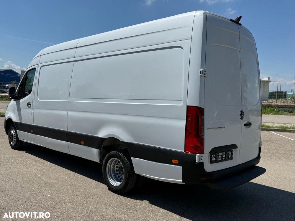 Mercedes-Benz Sprinter - 10