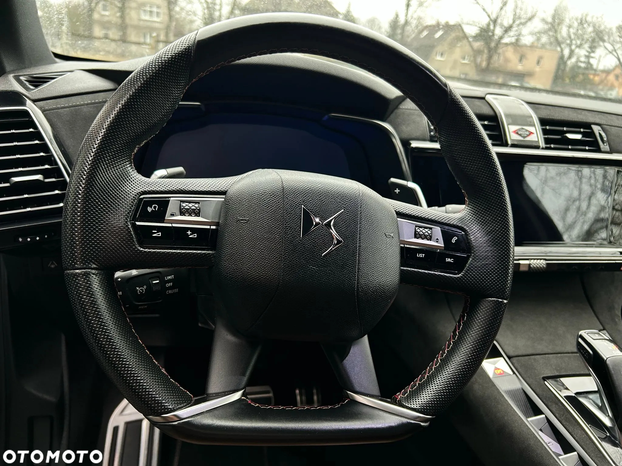 DS Automobiles DS 7 Crossback 1.6 E-Tense 4x4 Performance Line - 17