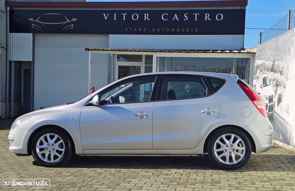 Hyundai i30 1.6 CRDI Comfort - 4