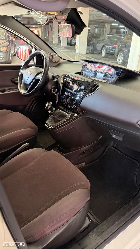 Lancia Ypsilon 1.2 S&S Urban - 15