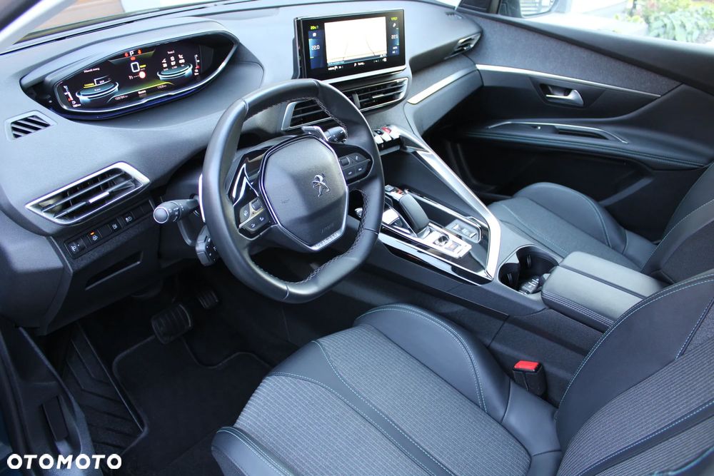 Peugeot 3008 1.6 PureTech HYbrid Allure S&S EAT8 - 26